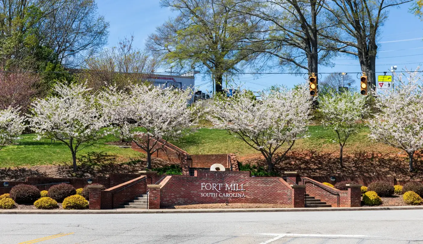Fort Mill, South Carolina town entrance in spring bloom